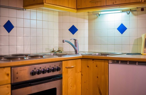 Vandoies Apartamento | Apartamento vacacional 'Lindenhof Apt 5' con jardín compartido y Wi-Fi