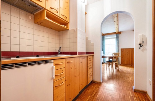 Vandoies Apartamento | Apartamento vacacional 'Lindenhof Apt 6' con jardín compartido y Wi-Fi