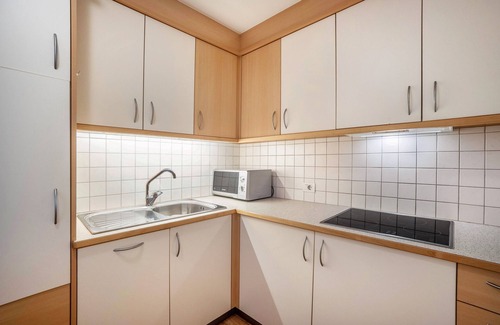 Naz Apartamento | Apartamento vacacional 'Linder 16' con vistas a la montaña, piscina comunitaria y Wi-Fi
