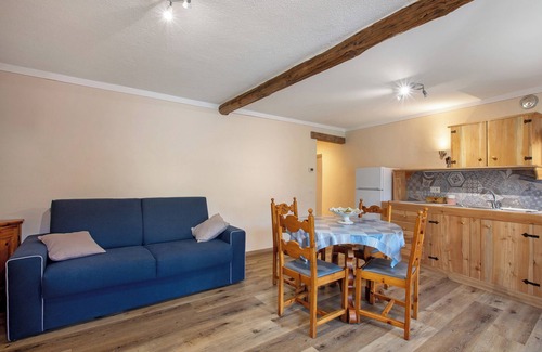Saint Maurice Apartamento | Apartamento vacacional "Maison Marcel Sarre" con vistas a la montaña y balcón