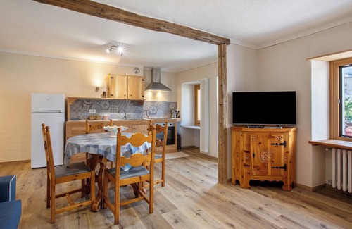 Saint Maurice Apartamento | Apartamento vacacional "Maison Marcel Sarre" con vistas a la montaña y balcón