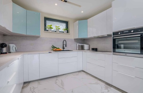 Zidarici Apartamento | Apartamento vacacional con piscina privada y vistas al mar