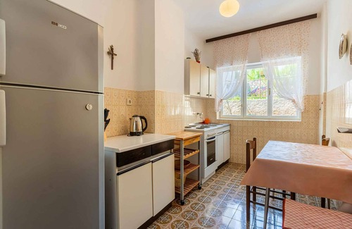 Cres Apartamento | Apartamento vacacional con vista al mar y barbacoa