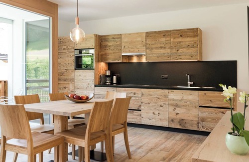 Gudon Apartamento | Apartamento vacacional "Natur Suite Edelweisshof Heidi" con vistas a la montaña, jardín comunitario y Wi-Fi