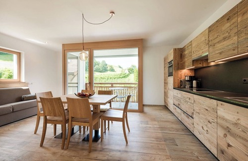 Gudon Apartamento | Apartamento vacacional "Natur Suite Edelweisshof Heidi" con vistas a la montaña, jardín comunitario y Wi-Fi