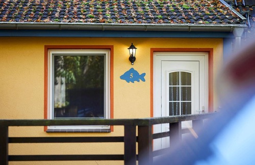 Neukloster Apartamento | Apartamento de vacaciones Neukloster para 1 - 4 personas con 1 dormitorio - Apartamento en casa unif