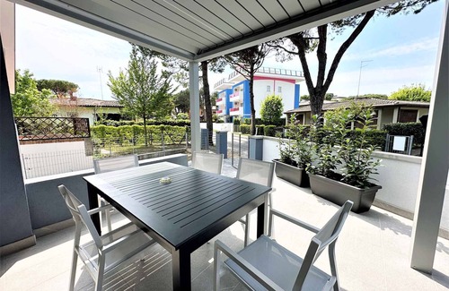 Bibione Lido dei Pini Apartamento | Apartamento vacacional cerca del mar con jardín privado