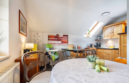 Hanichen Apartamento | Apartamento vacacional 'Omatina' con balcón y wifi