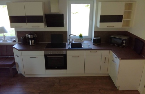 Tannenhausen Casa | Apartamento de vacaciones o Casa de vacaciones con playa privada en el lago en Aurich-Tannenhausen