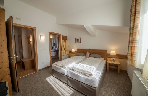 Santa Valburga Apartamento | Apartamento vacacional 'Pöder Flimkanzel' con vistas a la montaña, balcón, jardín compartido y Wi-Fi