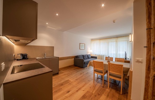 Santa Valburga Apartamento | Apartamento vacacional 'Pöder Gonnawand' con vistas a la montaña, balcón, jardín compartido y Wi-Fi
