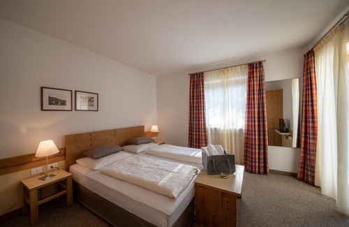 Santa Valburga Apartamento | Apartamento vacacional 'Pöder Gonnawand' con vistas a la montaña, balcón, jardín compartido y Wi-Fi