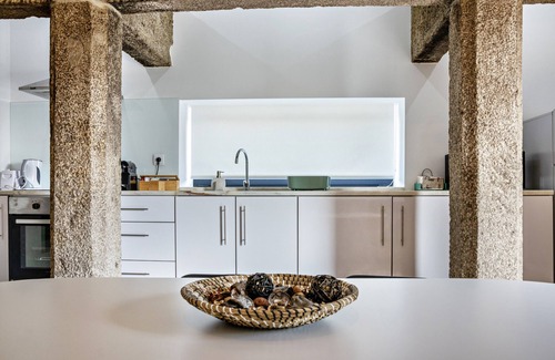 Cardielos Apartamento | Apartamento vacacional 'Casa do Mestre T2' con vistas a la montaña, piscina y Wi-Fi