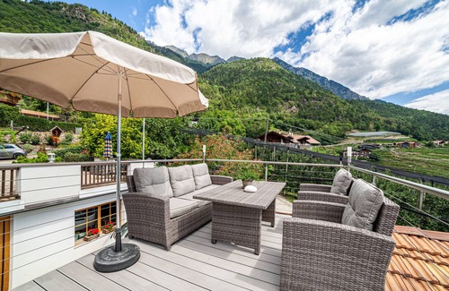 Lagundo Apartamento | Apartamento vacacional Rasnerhof - Tschigat con vistas a la montaña, balcón y Wi-Fi