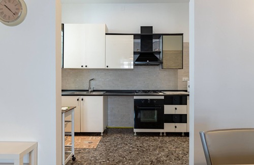 Grottaglie Apartamento | Apartamento vacacional "Rosa Dei Venti Grottaglie" con 3 balcones y Wi-Fi