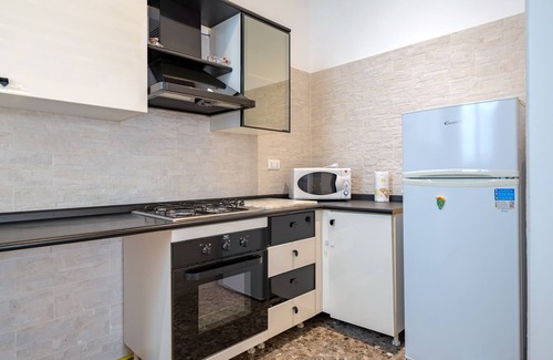 Grottaglie Apartamento | Apartamento vacacional "Rosa Dei Venti Grottaglie" con 3 balcones y Wi-Fi