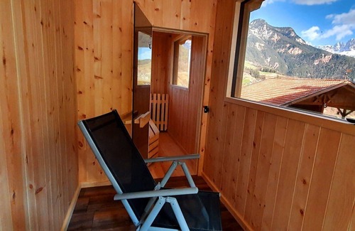Brie Apartamento | Apartamento vacacional "Rosengarten - Heigler Hof" con vistas a la montaña, wifi, balcón, sauna y terraza