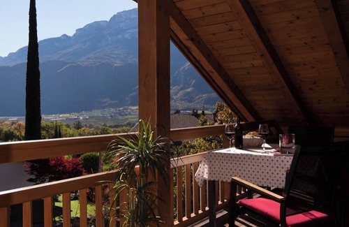 Terlano Apartamento | Apartamento vacacional "Rosengartnerhof Maultasch" con vistas a la montaña, piscina y Wi-Fi
