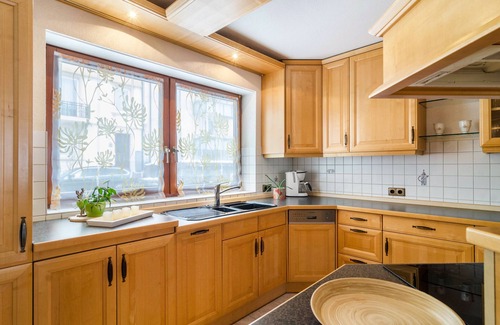 Triberg im Schwarzwald Apartamento | Apartamento vacacional 'Schwarzwalduhren Nescht Triberg' con vistas panorámicas