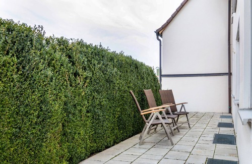 Merkendorf Apartamento | Apartamento 'Sonnenterrasse' con terraza privada, jardín privado y Wi-Fi