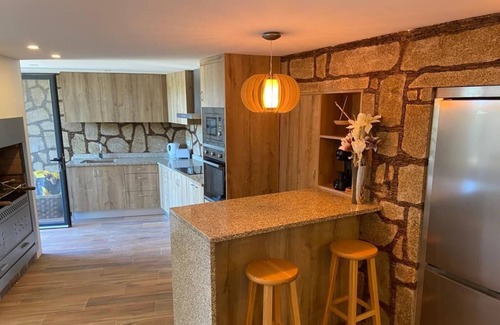Ponte de Lima Apartamento | Casa de vacaciones 'Stº António' con piscina compartida, A/C y Wi-Fi