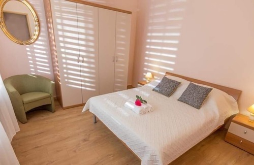 Lovrec Apartamento | Holiday apartment Studenci for 1 - 9 persons with 5 bedrooms - Holiday apartment in one or multi-fam