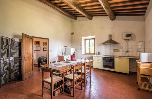Sarteano Casa | Apartamento vacacional 'Tenuta Podere Montemelino' con vistas a la montaña, piscina y Wi-Fi