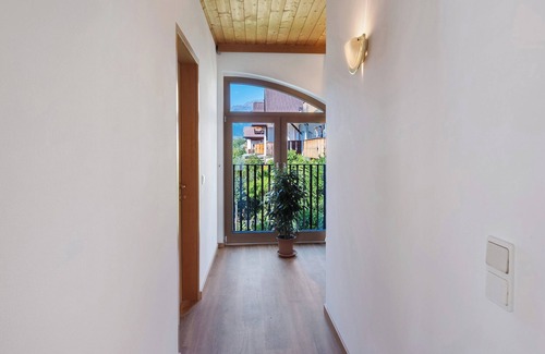 Castelbello-Ciardes Apartamento | Apartamento vacacional 'Vinlauris B' con vistas a la montaña, Wi-Fi y aire acondicionado