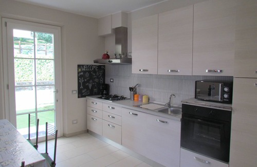 Castelvecchio Apartamento | Alquiler de apartamento con piscina y jardín en el campo de Lucca