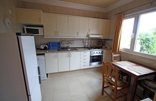 El Tanque Apartamento | Holiday apartment with furnished terrace and barbecue facilities