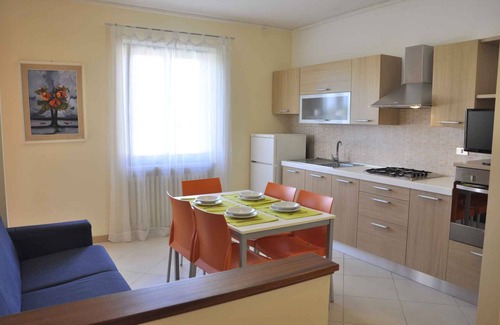 Lazise Apartamento | Apartamento vacacional mit Aussenpool und Wlan