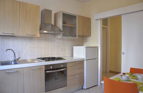 Lazise Apartamento | Apartamento vacacional mit Aussenpool und Wlan