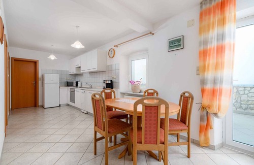 Valica Apartamento | Apartamento vacacional con aire acondicionado e internet