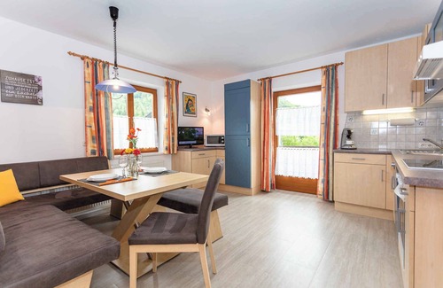 Walchsee Apartamento | Apartamento vacacional con jardín, cama elástica y unas vistas preciosas