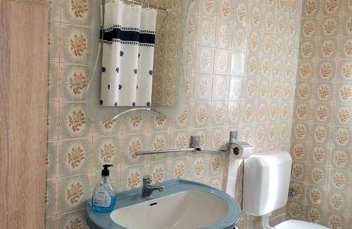 Plomin Apartamento | Apartamento vacacional con balcón y piscina de montaje