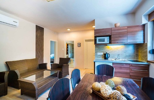 Siofok Aranypart Apartamento | Apartamento vacacional con jardín, a sólo 100 metros de la playa