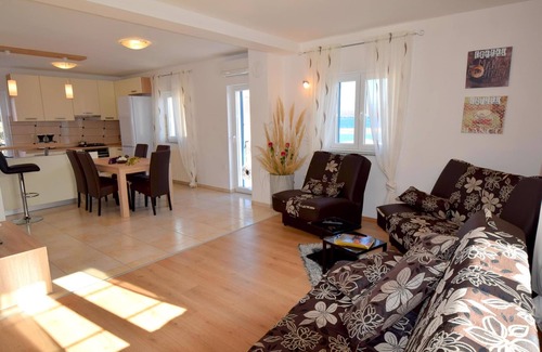 Porat Apartamento | Apartamento vacacional con aire acondicionado y vista al mar