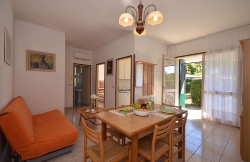 Bibione Pineda Apartamento | Apartamento vacacional con jardín privado