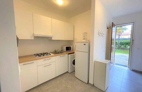 Bibione Lido dei Pini Apartamento | Apartamento vacacional con jardín en una zona tranquila