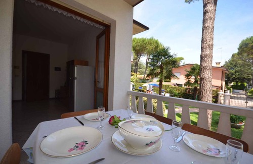 Lignano Pineta Apartamento | Apartamento vacacional con piscina en zona verde