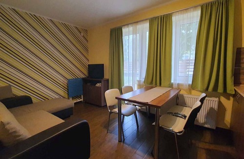 Siofok-Sosto Apartamento | Apartamento vacacional con instalaciones modernas, a sólo 120 metros de la playa