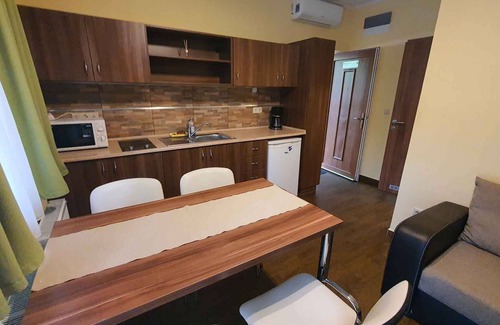 Siofok-Sosto Apartamento | Apartamento vacacional con instalaciones modernas, a sólo 120 metros de la playa