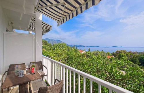 Brasina Apartamento | Apartamento vacacional Con vista al mar y terraza