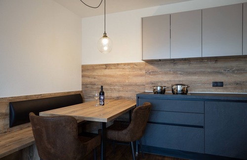 Terento Apartamento | Apartamento vacacional "Wohnung 5" con sauna, terraza y vistas a la montaña