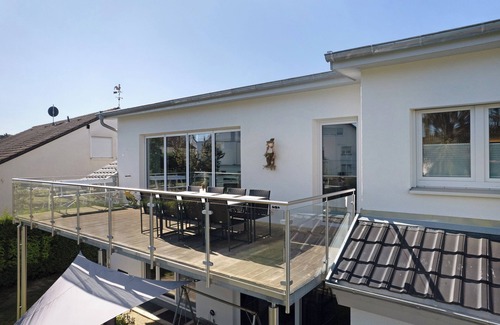 Renchen Apartamento | Apartamento vacacional "Wolf's Ortenau" con balcón y Wi-Fi