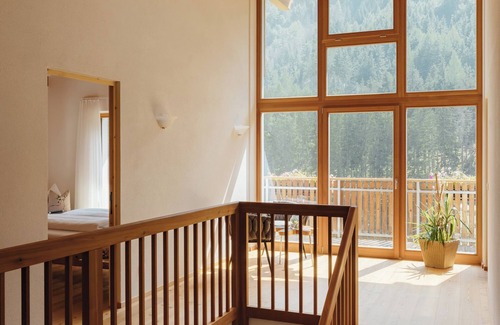 Selva dei Molini Apartamento | Apartamento 'Zirm' con vistas a la montaña, terraza privada y Wi-Fi