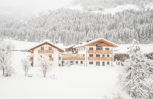 Selva dei Molini Apartamento | Apartamento 'Zirm' con vistas a la montaña, terraza privada y Wi-Fi