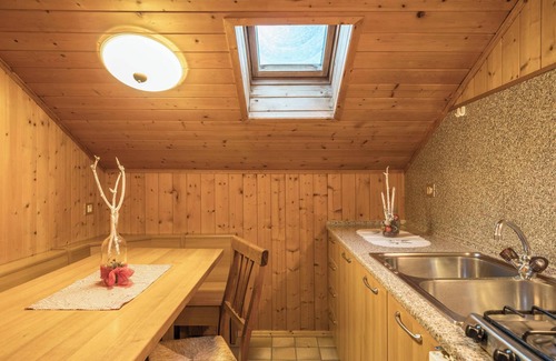 Giogo Piccolo Apartamento | Vacaciones en Farmyard Rosshof - Apartamento Ático Mansardato con Wi-Fi y balcón