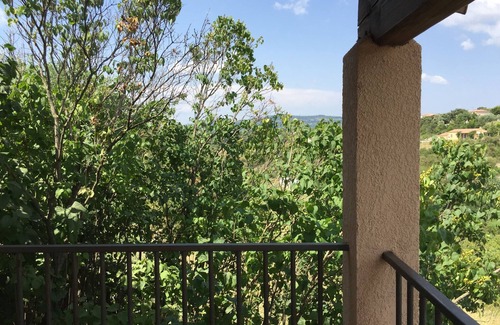 Villeneuve-de-Berg Casa | Holiday Cottages in South Ardeche "Les Bastides d'Helvie"