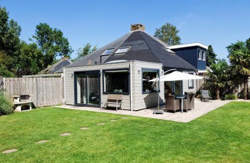 Stavenisse Casa | Holiday cottage with sauna in Zeeland
